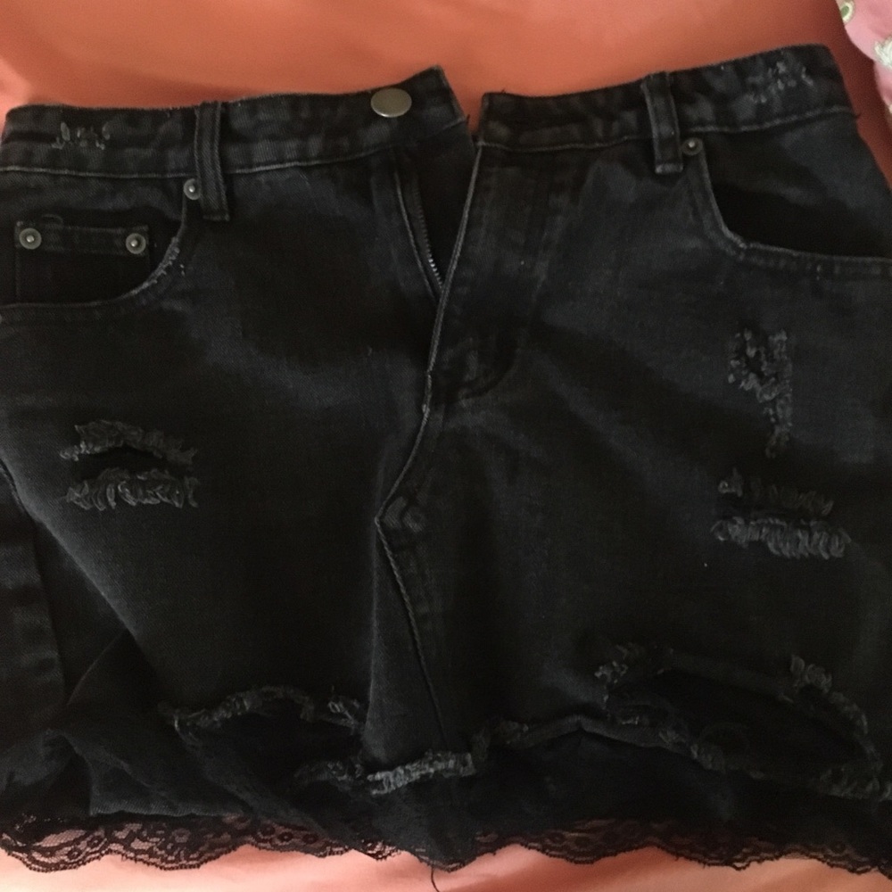 Black denim skirt - Picture 2 of 3